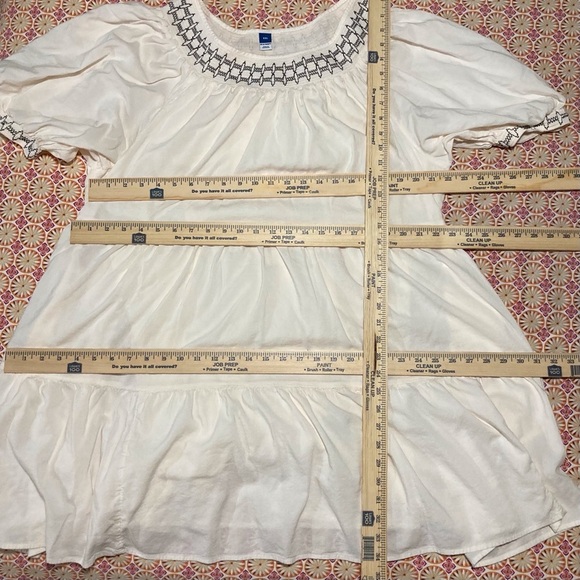 Old Navy Cream Puff-Sleeve Embroidered Tiered Mini Swing Dress w/Smocking - Picture 3 of 10